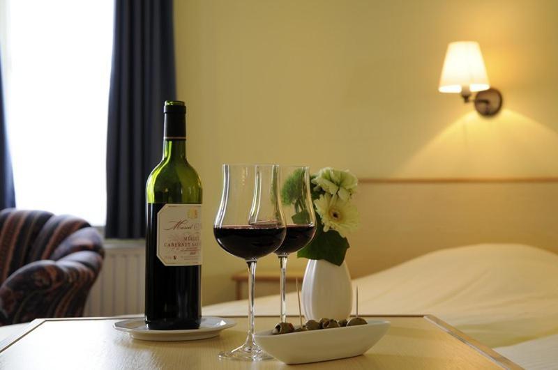 Hotel Limburgia Kanne Екстер'єр фото